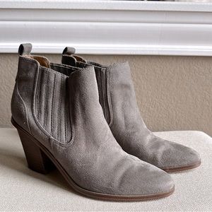 Nine West Faux Suede Ankle Boots Size 9M